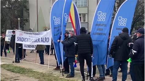 Un Nou Protest A Izbucnit N Rom Nia Angaja Ii De La Alro Slatina Au