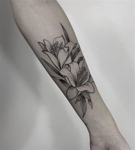 Blog Da Bruna Tatuagem De Flor Na M O Ideias Para Te Convencer A