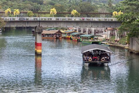 Floating Buffet Restaurant Cruise on Loboc River Editorial Stock Photo ...