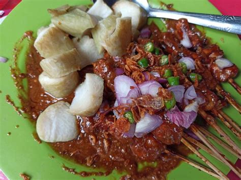 5 Sate Ayam Madura Yang Mantap Bumbunya Untuk Santap Siang