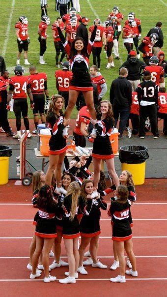 Wou Cheer 2013 2 2 1 Pyramid Cheer Stunts Cheer Poses Cheer Routines