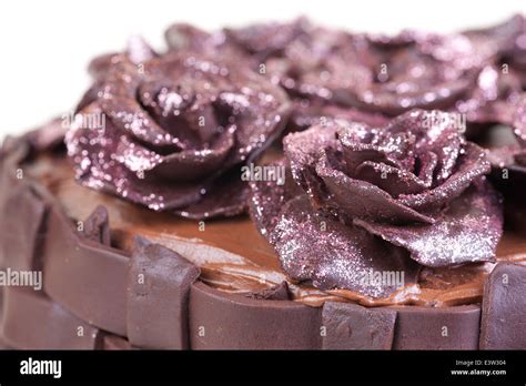 Chocolate Cake With Pink Roses