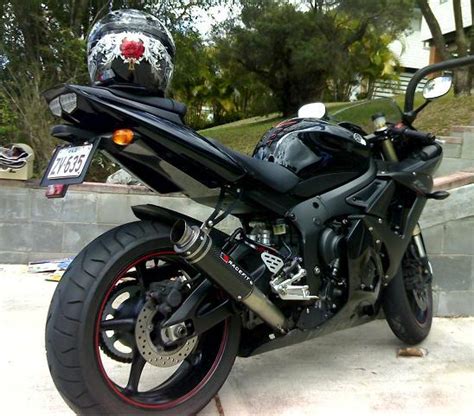 Beautiful Bikes: Yamaha R6 Black