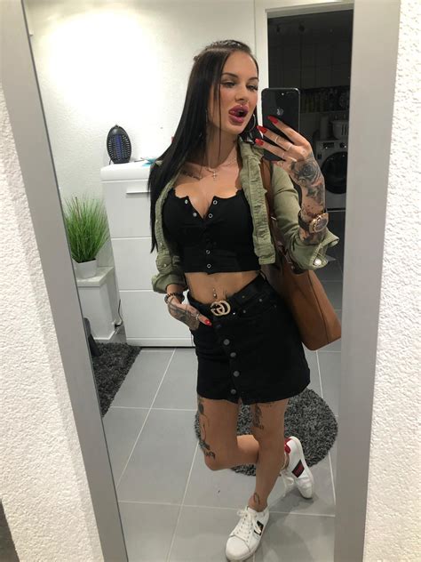 TW Pornstars Maja Bach Twitter Guten Morgen Meine Lieben