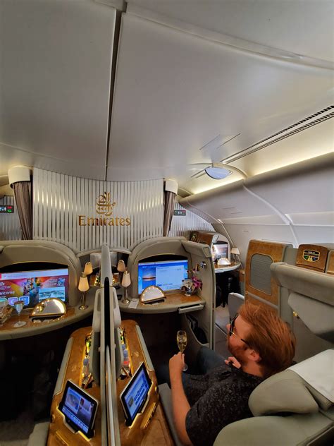 Dxb Iah Dubai To Houston Airbus A380 Emirates First Class Eyes On The Points