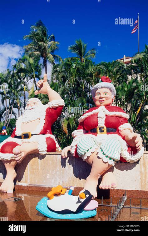 Honolulu Oahu Hawaii HI USA Santa Claus And Mrs Claus Christmas