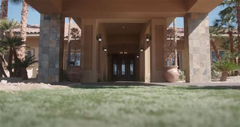 Inside Ufc Star Colby Covington S Las Vegas Rented Mansion Complete