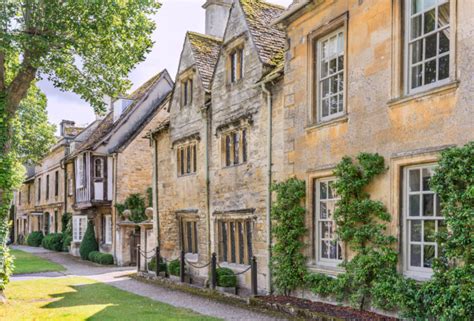 The History Of Burford The Surrounding Area Your Guide Manor Cottages