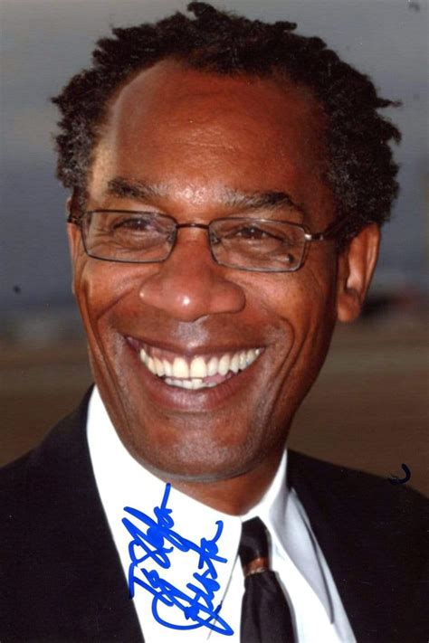 Joe Morton autograph | In-Person signed photograph