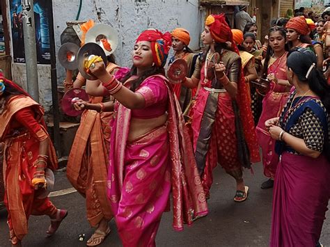 Shri Krishna Janmashtami Is Being Celebrated With Pomp धूमधाम से