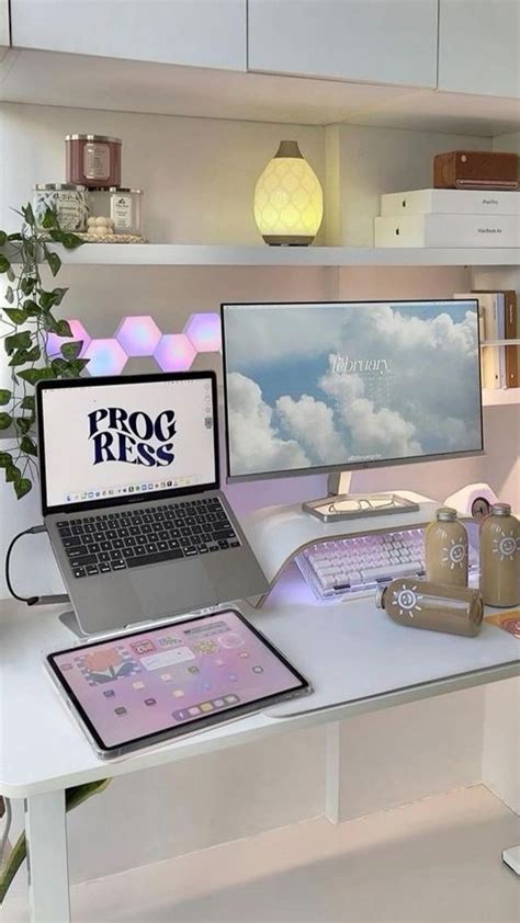 desk set up / desk organization / desk aesthetic / white desk set up ...