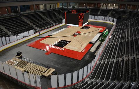 Gary Mathews Court new name for home of Austin Peay basketball at F&M Bank Arena ...