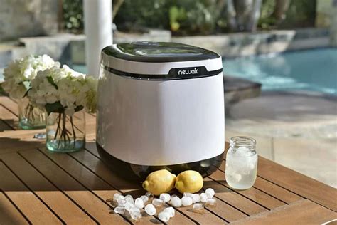 Top 4 Portable Ice Makers For Camping