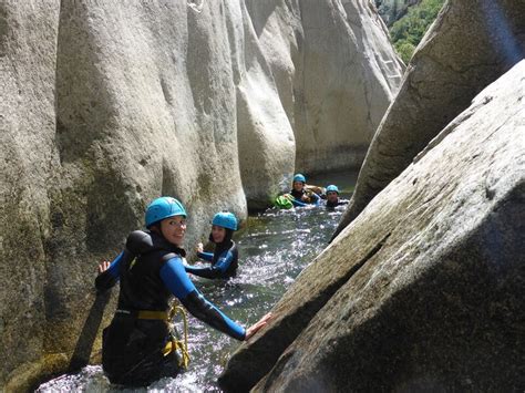 Canyon journée Chassezac Intermédiaire avec Nature Canyon Dienst