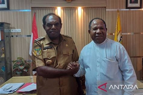 Bp Okp Berkomitmen Percepat Pembangunan Papua Antara News Papua