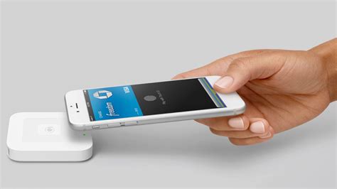 Squares New Apple Pay Ready Contactless Card Reader Now Rolling Out