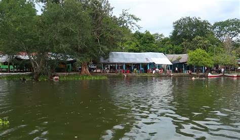 Charca De Guarinocito La Dorada Caldas Colombia Colombia