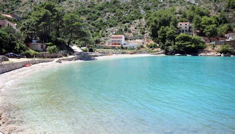 Playa De Velika Prapatna En Hvar Alojamiento Y Apartamentos Cerca