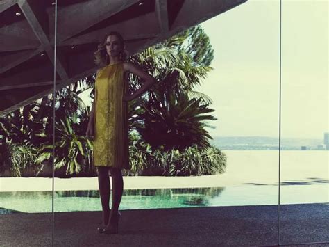 Emily Blunt Sexy And Hot Bikini Pictures Woophy