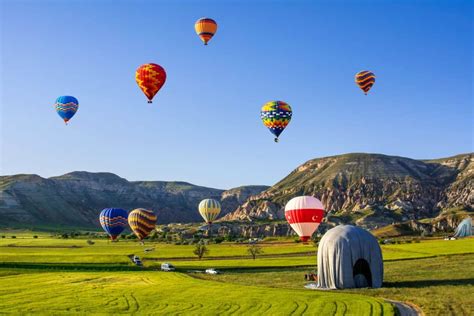 How High Hot Air Balloons Go Legal Limits And Average Height