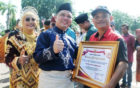 Pesan Wagub Kalbar Ria Norsan Saat Hadiri Peringatan Hari Jadi Ke