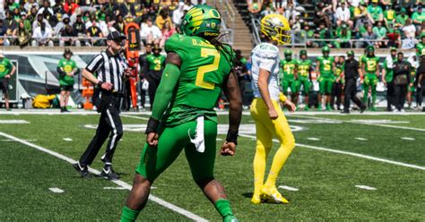 Dj Johnson Emerges As Disruptive Force During Oregon S Spring Game On