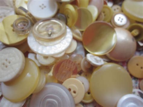 Vintage Shades of Yellow Buttons - Etsy