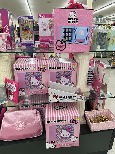 Hello Kitty mini fridge! : r/HelloKitty