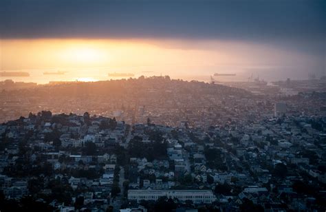 Sunrise from Twin Peaks this morning : r/sanfrancisco