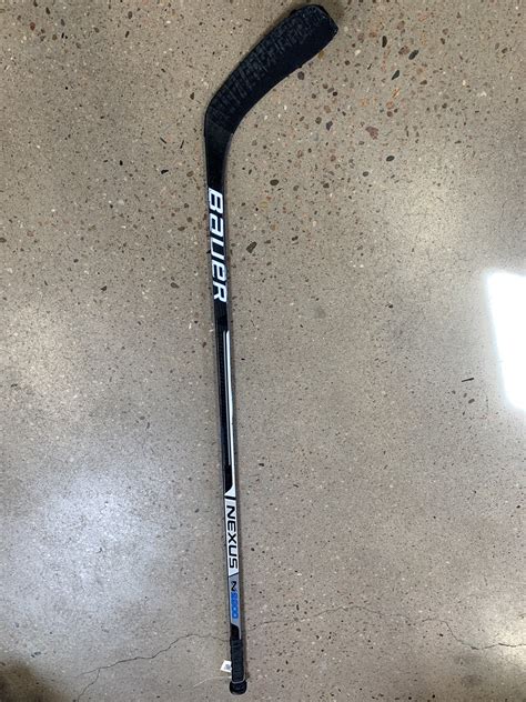 Used Intermediate Bauer Nexus 2900 Right Hockey Stick P28 SidelineSwap