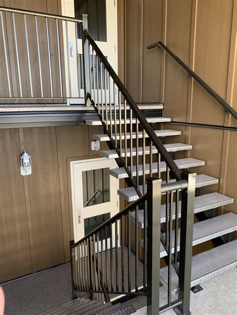 Commercial Stairs Aluminum Tread And Stringer Professionals In Calgary