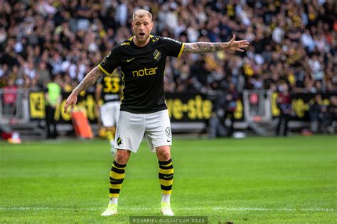 Aik Kalmar Ff Aik S John Guidetti Under Fo Flickr