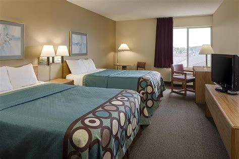 SUPER 8 BY WYNDHAM MENOMONIE WI - Updated 2025 Prices & Motel Reviews