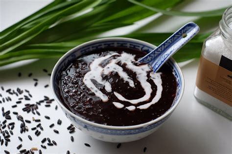 Bubur Pulut Hitam In Slow Cooker Black Glutinous Rice Dessert Soup New Malaysian Kitchen