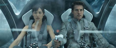 Oblivion Movie Review & Film Summary (2013) | Roger Ebert