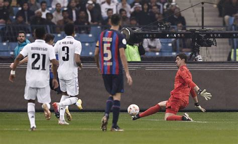 Cr Nica Real Madrid Fc Barcelona Final Supercopa