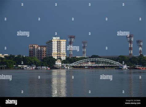 Kolkata skyline hi-res stock photography and images - Alamy