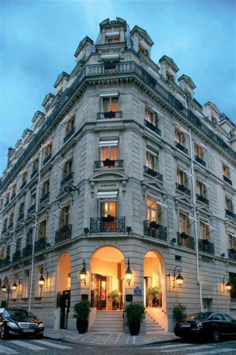 Paris From A Height: Top 18 Hotels With Eiffel Tower Views | Trip101