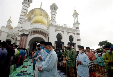 Suasana Karangan Sambutan Hari Raya Aidilfitri Contoh Karangan Smart