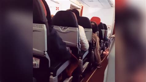 Engine Failure Shakes Airasia Flight Like A ‘washing Machine Videos