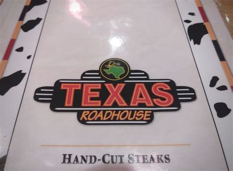 9 Secrets Texas Roadhouse Employees Dont Want You To Know — Eat This