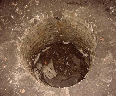 11 Disgusting Historical Facts About The Sewers Of London