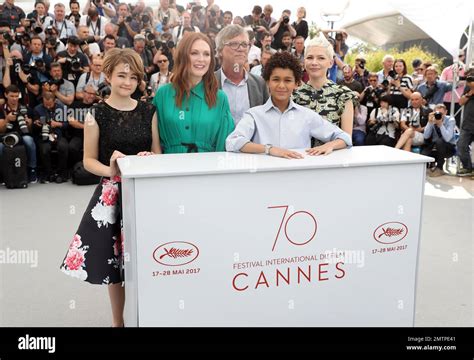 Actress Millicent Simmonds From Left Actress Julianne Moore Director