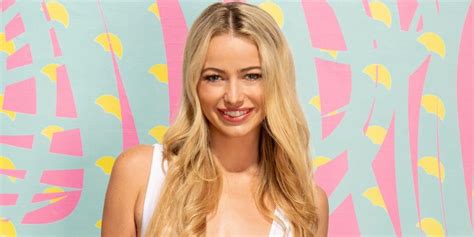 This Popular Love Island Usa Og Is Engaged After Whirlwind Relationship