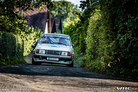 Mikyska Milan Husáková Petra Škoda 130 LR AUTO IN Rallye Železné