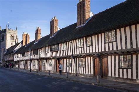 Tudor Houses in Stratford upon Avon Editorial Photo - Image of street ...