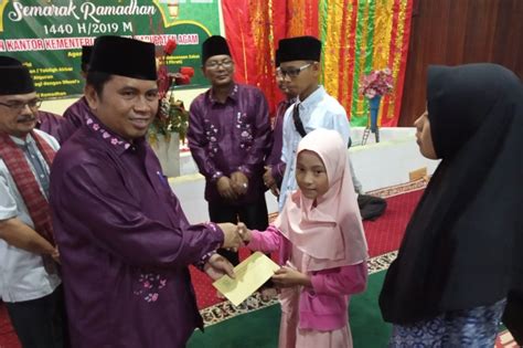 Kemenag Agam Kumpulkan Eksemplar Al Quran Melalui Gerakan Wakaf