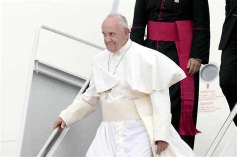 Pope Francis isn't as progressive on LGBTQ issues as you think - Vox