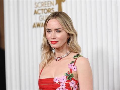 Emily Blunt S Channeled Her Inner Mermaid With This Daringly Naked