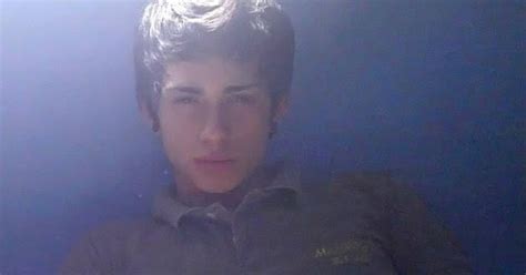 Garoto Teen HOT Gatinho 19 Gozando Na Cam